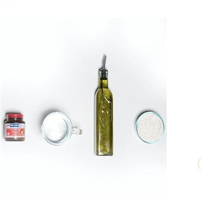 ダークグリーンのオリーブオイルガラス瓶